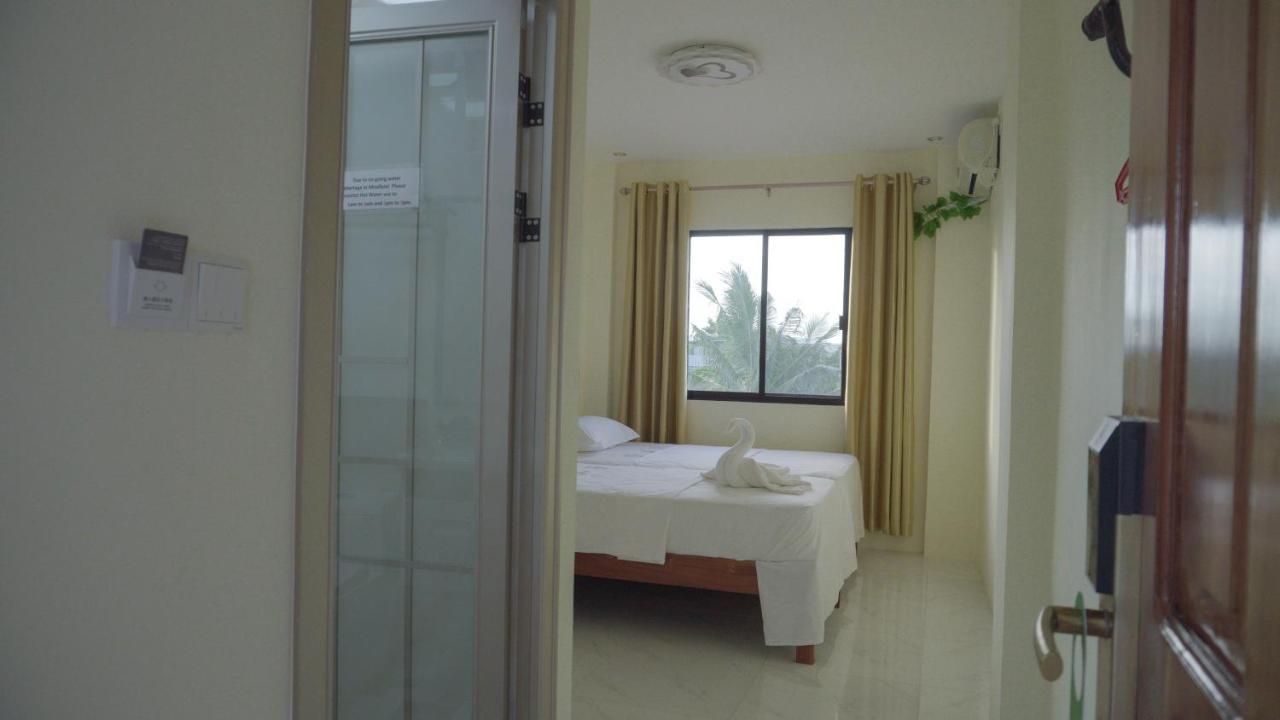 Speed 8 Inn Moalboal Exterior photo